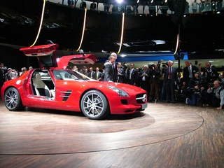 Illustration for article titled 2010 Mercedes SLS AMG: Live Photos!